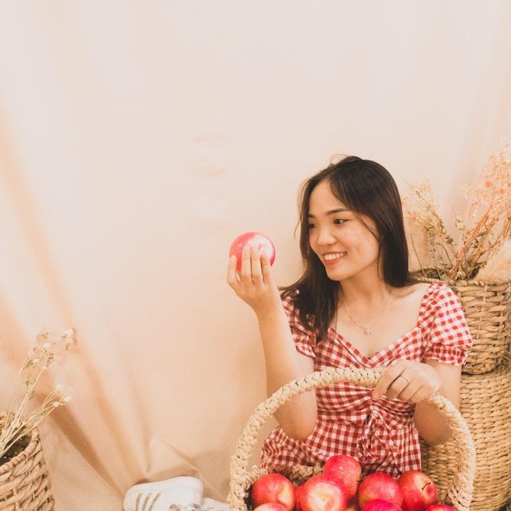 Portrait of Mia Chen, group coordinator and fusion cooking expert